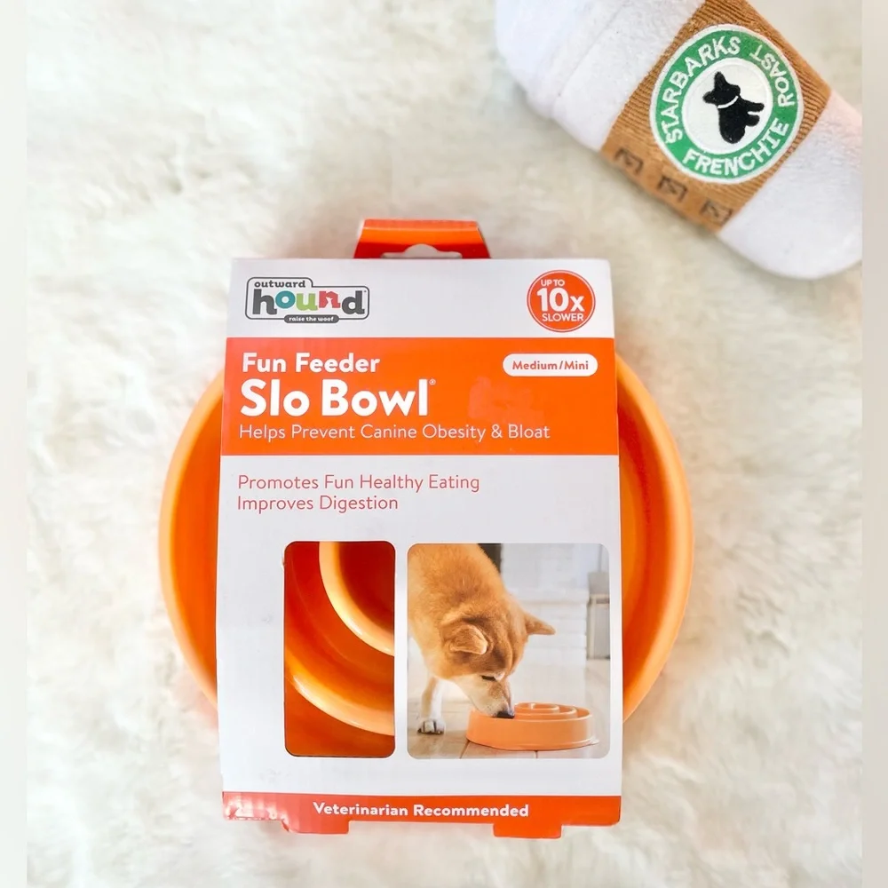 🐶New with tags FUN FEEDER SLO BOWL HELPS PREVENT CANINE OBESITY & BLOAT SZ MED
